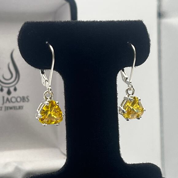 Beautiful 3.6ctw Trillion Cut Citrine Quartz in Sterling Silver Citrine Earrings - Picture 3 of 7